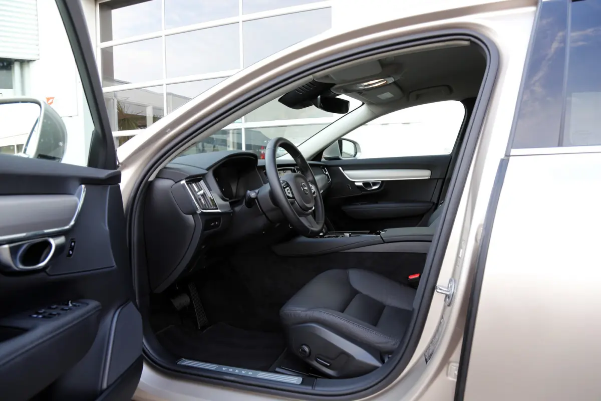 2.0 T6 Plug-in hybrid 350PK AWD Long Range*Bright Dusk Metallic!*Fabrieksgarantie*Elek. Trekhaak/Pilot ass./ACC/Stoelverw.V+A/Stuurwielverw./Leder/Dodehoek/Camera/Apple Carplay-Android/18 in
