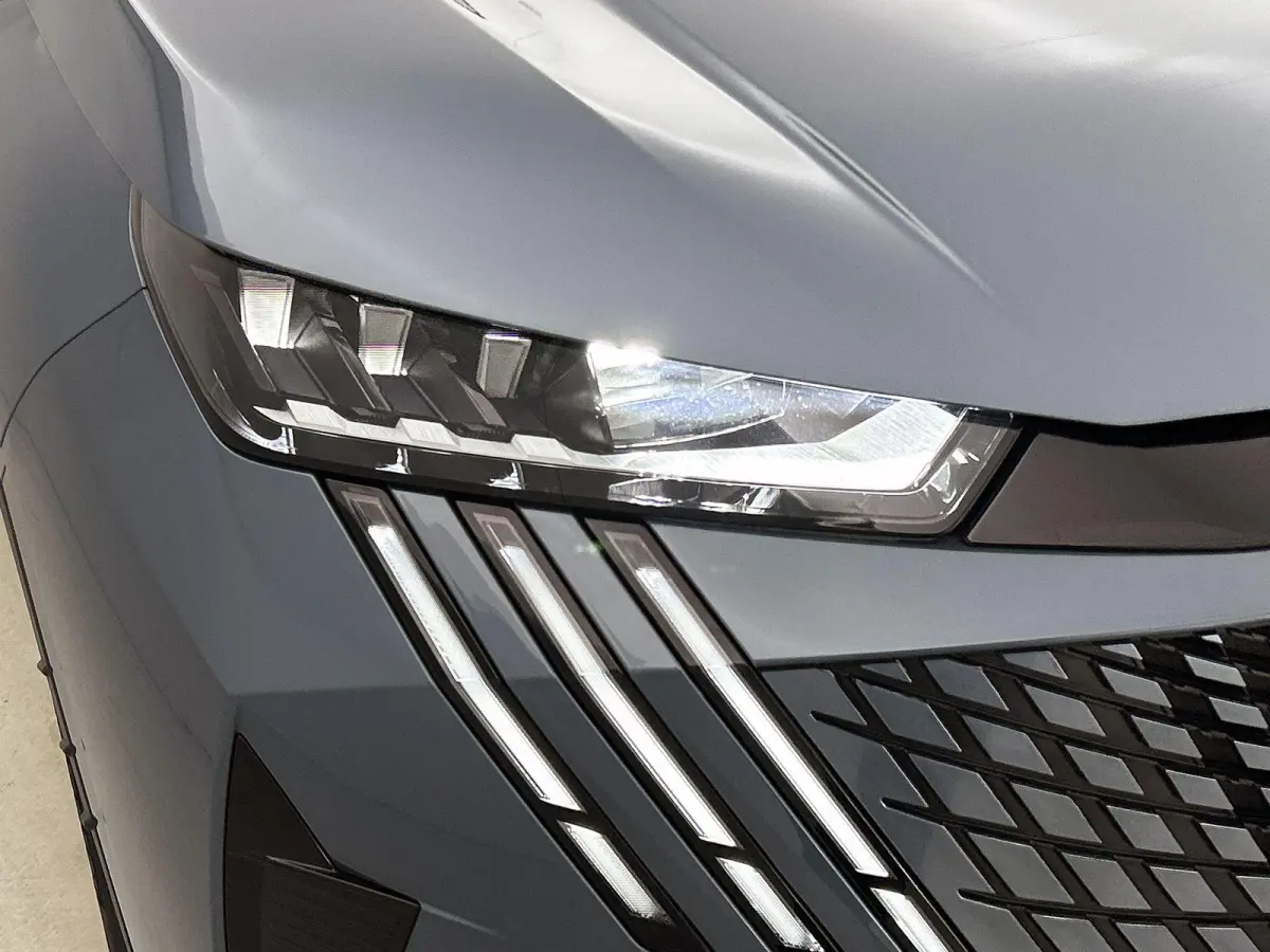 1.2 145pk Hybrid GT Automaat | Elektrische Achterklep | 360 Camera | Navigatie | Adaptieve Cruise Control | Matrix-LED | 19"LMV | Dodehoekdetectie | Keyless Entry/Start | Stoelverwarming | A