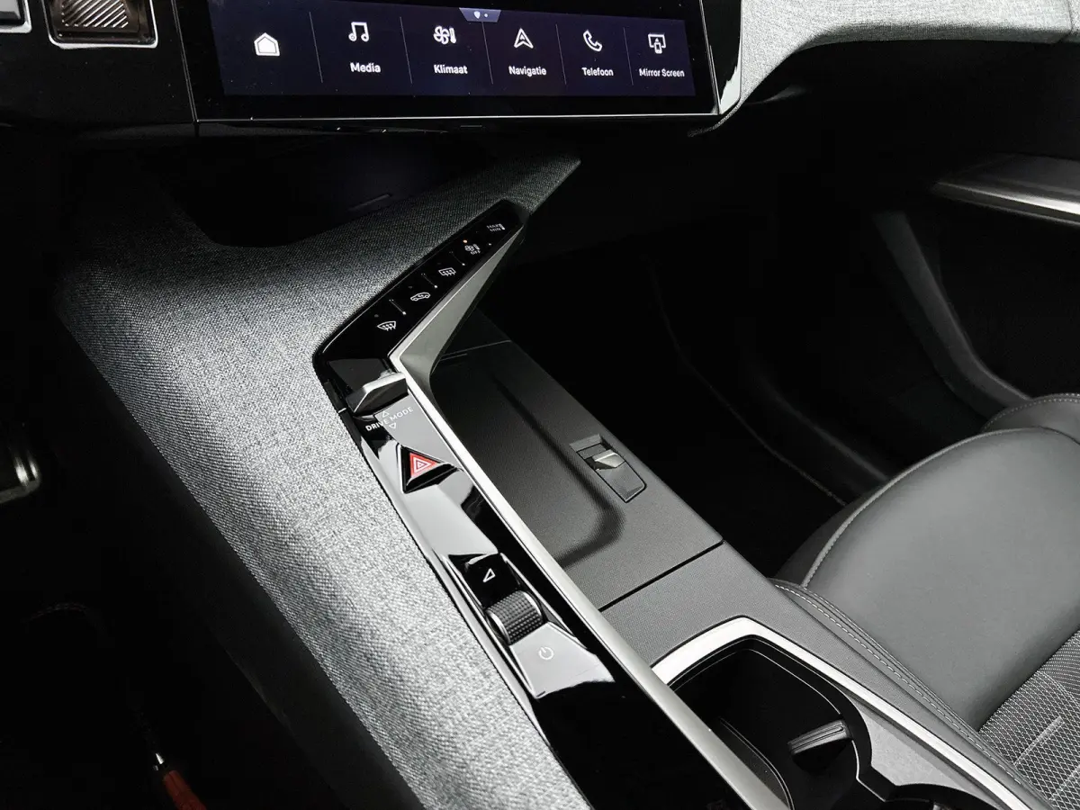 1.2 145pk Hybrid GT Automaat | Elektrische Achterklep | 360 Camera | Navigatie | Adaptieve Cruise Control | Matrix-LED | 19"LMV | Dodehoekdetectie | Keyless Entry/Start | Stoelverwarming | A