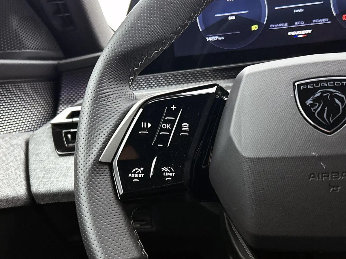 1.2 145pk Hybrid GT Automaat | Elektrische Achterklep | 360 Camera | Navigatie | Adaptieve Cruise Control | Matrix-LED | 19"LMV | Dodehoekdetectie | Keyless Entry/Start | Stoelverwarming | A