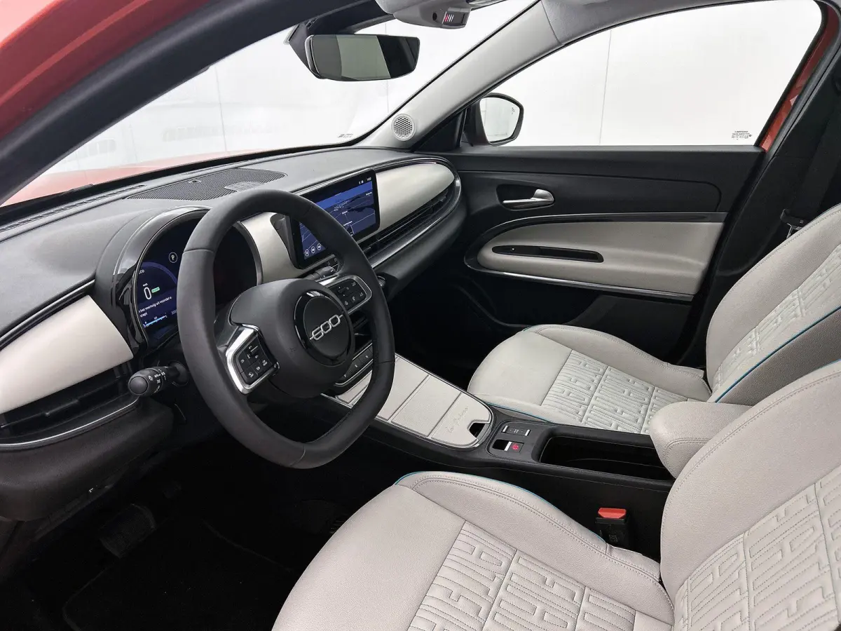156pk La Prima 54 kWh Automaat | 3 Fase | Elektrische Achterklep | Elektrische Bestuurdersstoel met Massage | Navigatie | Climate Control | Adaptieve Cruise Control | 18" LMV | Achteruitrijc