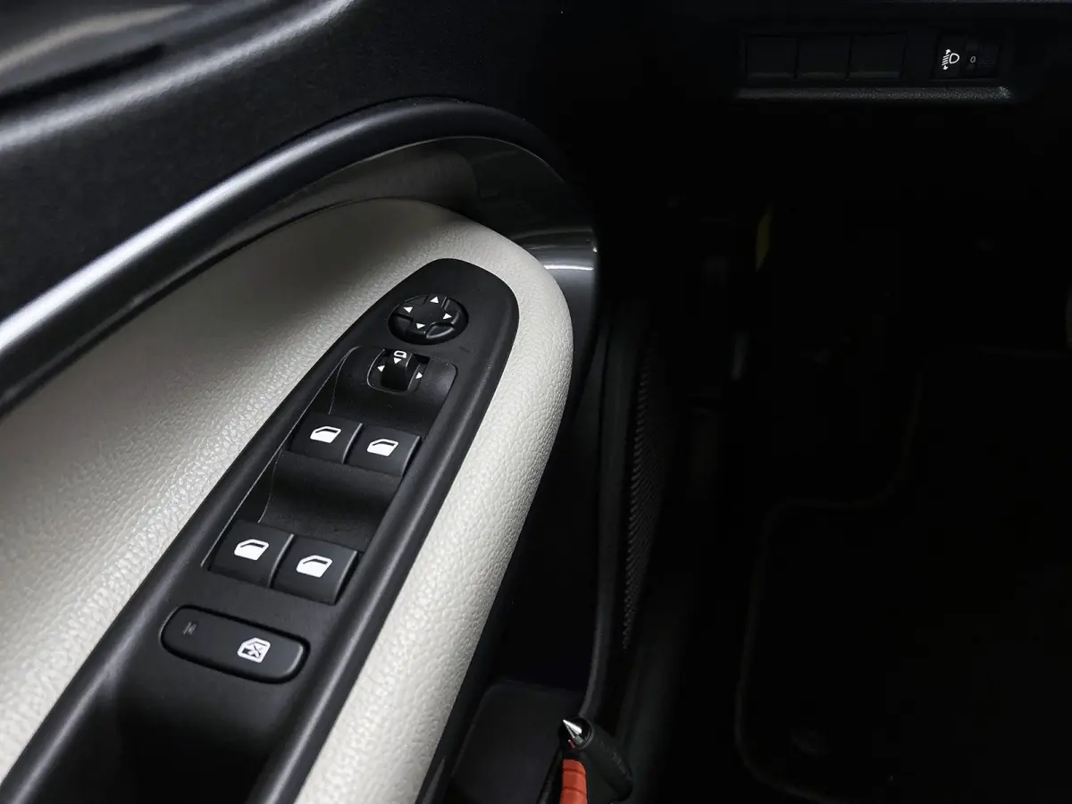156pk La Prima 54 kWh Automaat | 3 Fase | Elektrische Achterklep | Elektrische Bestuurdersstoel met Massage | Navigatie | Climate Control | Adaptieve Cruise Control | 18" LMV | Achteruitrijc