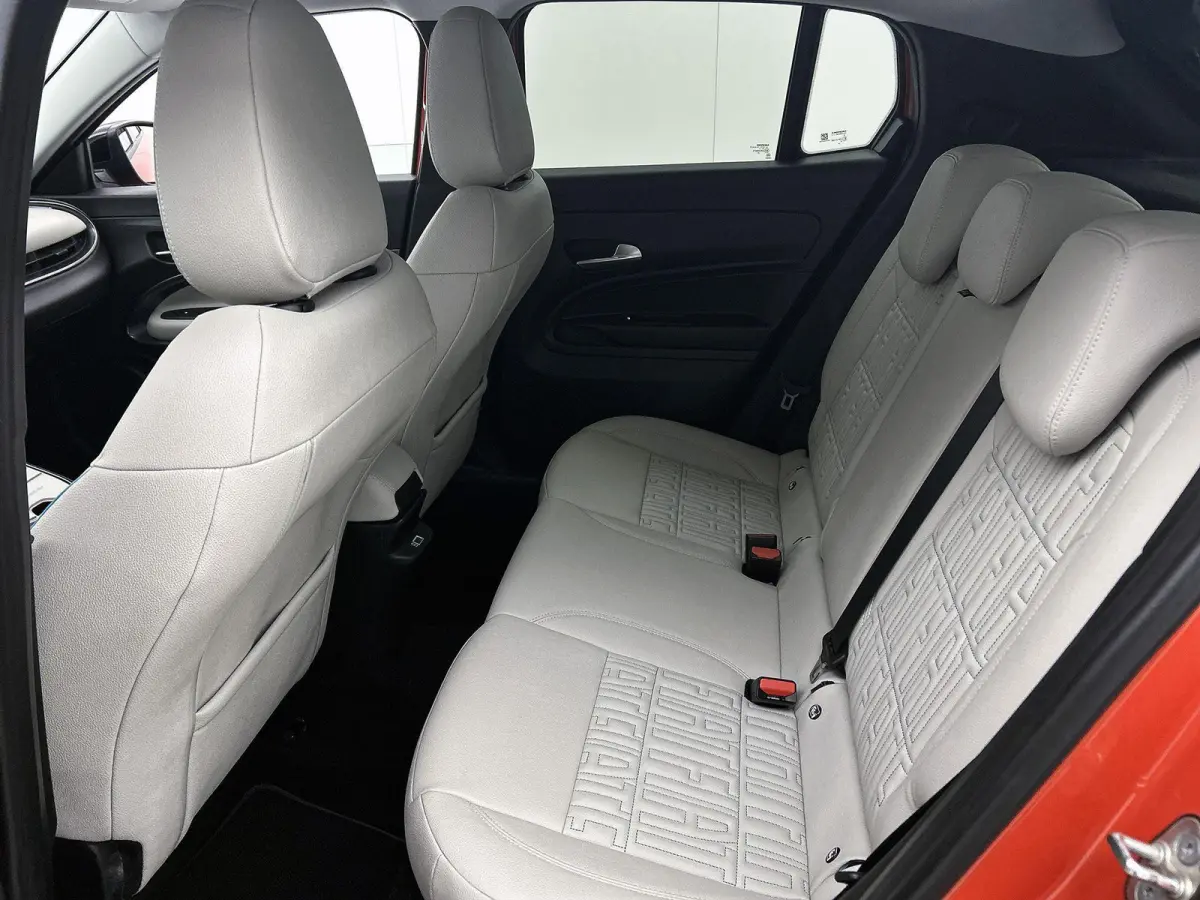156pk La Prima 54 kWh Automaat | 3 Fase | Elektrische Achterklep | Elektrische Bestuurdersstoel met Massage | Navigatie | Climate Control | Adaptieve Cruise Control | 18" LMV | Achteruitrijc