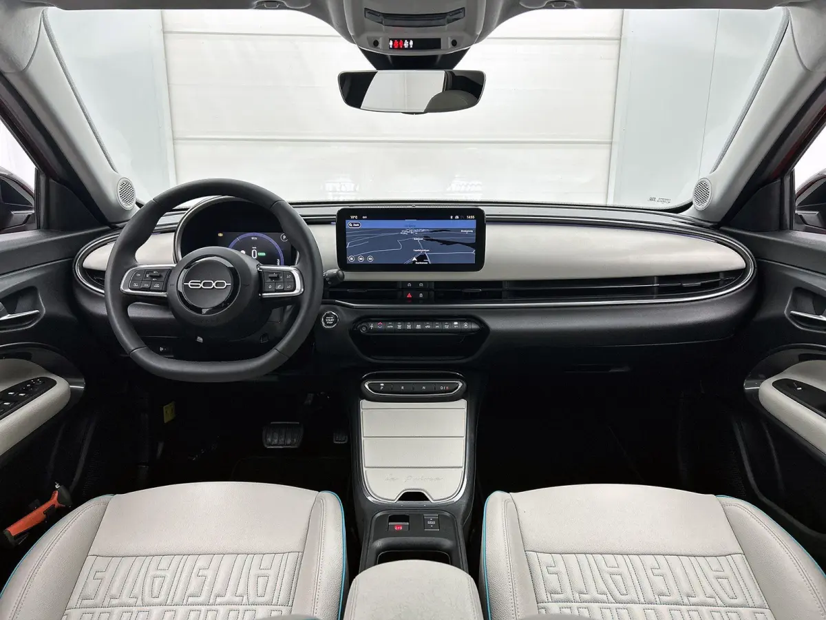 156pk La Prima 54 kWh Automaat | 3 Fase | Elektrische Achterklep | Elektrische Bestuurdersstoel met Massage | Navigatie | Climate Control | Adaptieve Cruise Control | 18" LMV | Achteruitrijc