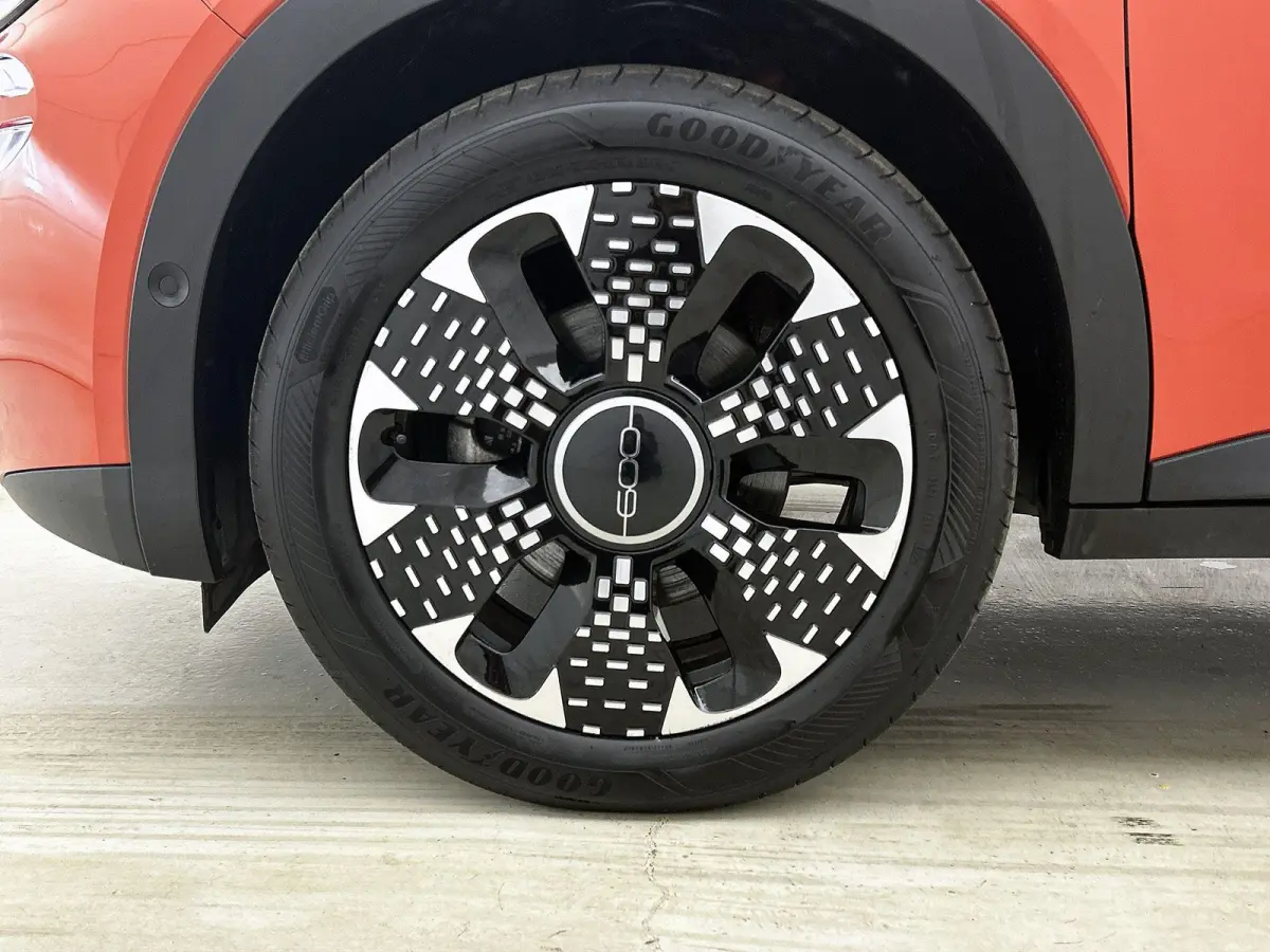 156pk La Prima 54 kWh Automaat | 3 Fase | Elektrische Achterklep | Elektrische Bestuurdersstoel met Massage | Navigatie | Climate Control | Adaptieve Cruise Control | 18" LMV | Achteruitrijc