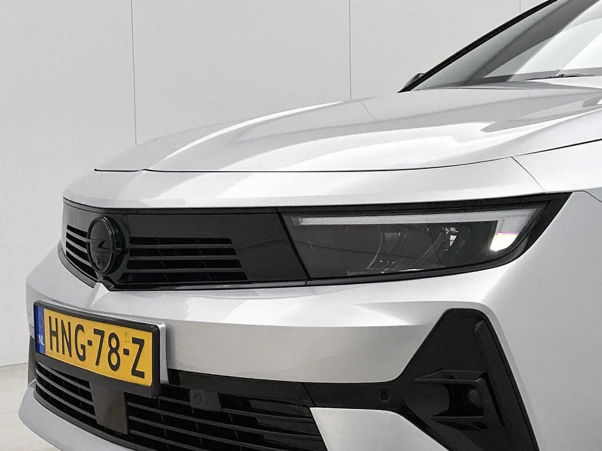 1.2 145pk Hybrid GS Automaat | Schuif-/Kanteldak | 360 Camera | Adaptieve Cruise Control | Navigatie | Climate Control | Dodehoekdetectie | LED | 17"LMV | Apple Carplay/Android Auto |