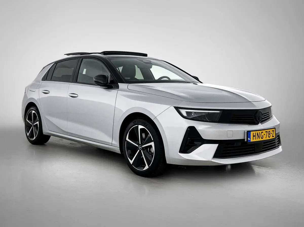1.2 145pk Hybrid GS Automaat | Schuif-/Kanteldak | 360 Camera | Adaptieve Cruise Control | Navigatie | Climate Control | Dodehoekdetectie | LED | 17"LMV | Apple Carplay/Android Auto |