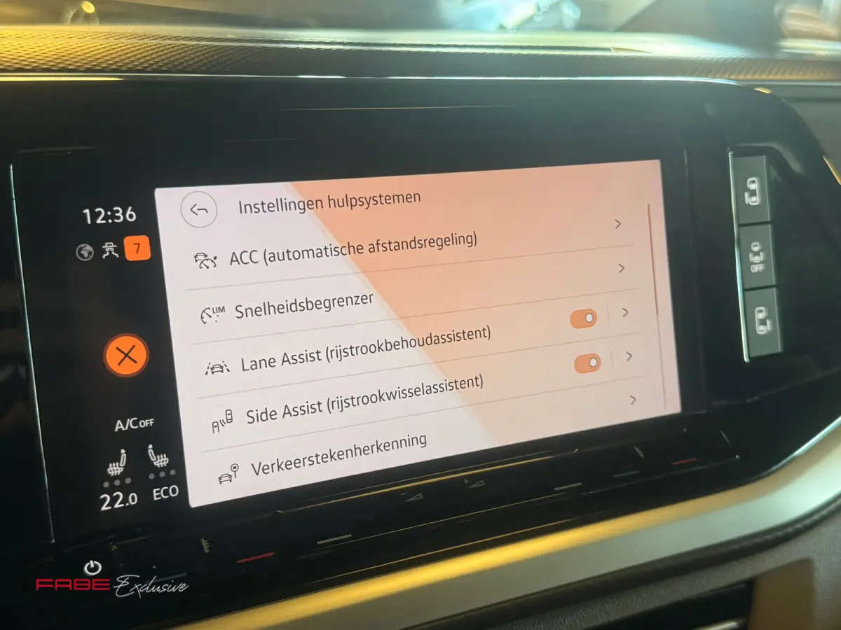 1.4 eHybrid L2H1 Edition / Massage / Memory / Pano / Keyless / Trekhaak / Camera / Sfeerverlichting / Carplay