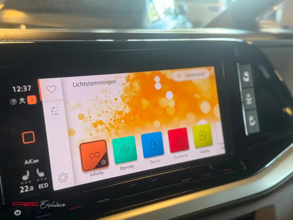 1.4 eHybrid L2H1 Edition / Massage / Memory / Pano / Keyless / Trekhaak / Camera / Sfeerverlichting / Carplay
