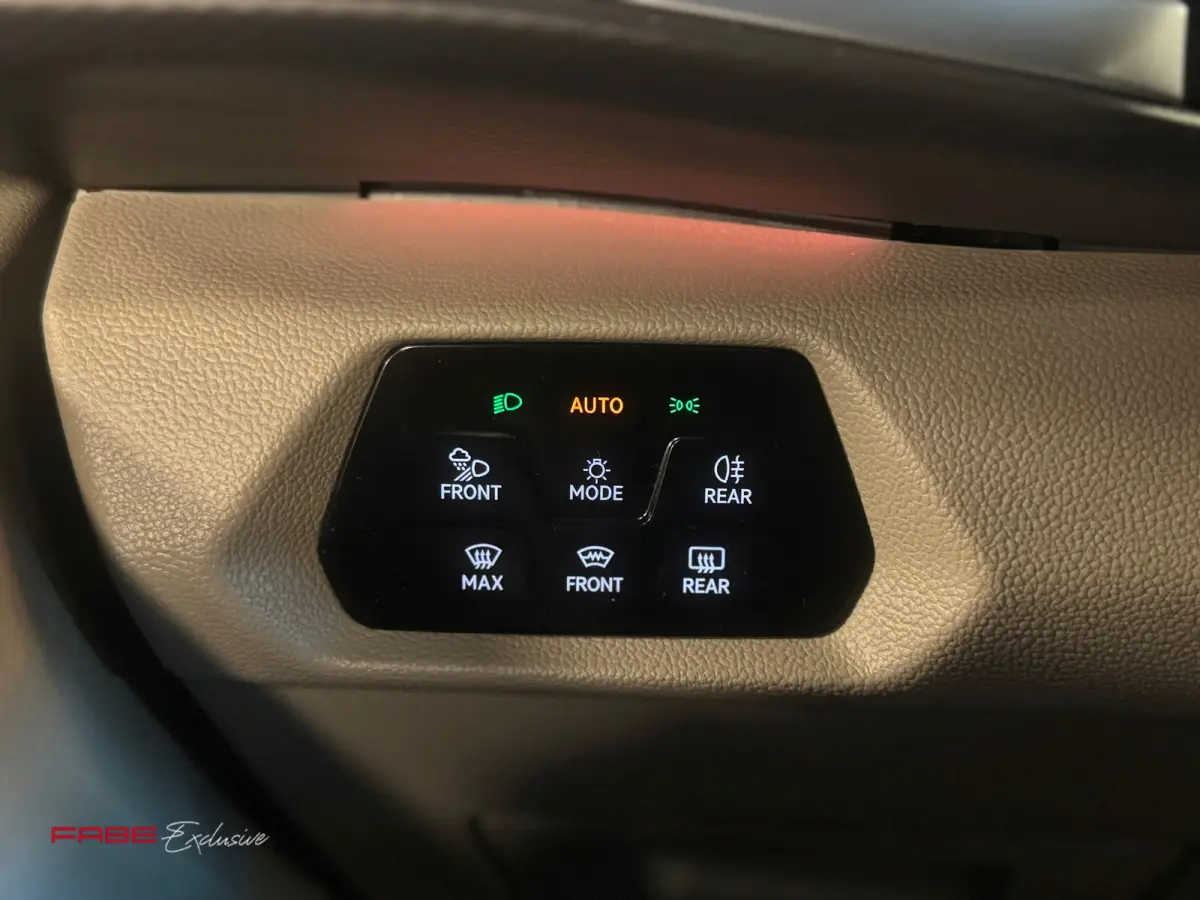 1.4 eHybrid L2H1 Edition / Massage / Memory / Pano / Keyless / Trekhaak / Camera / Sfeerverlichting / Carplay