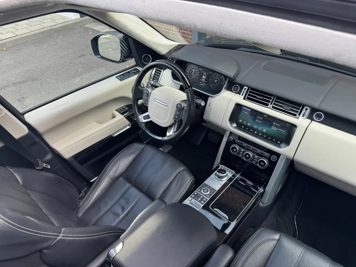4.4 SDV8 Autobiography | Panoramadak | Trekhaak wegkl. | Massage stoelen | 1e eigenaar | Dealer onderhouden | NL |
