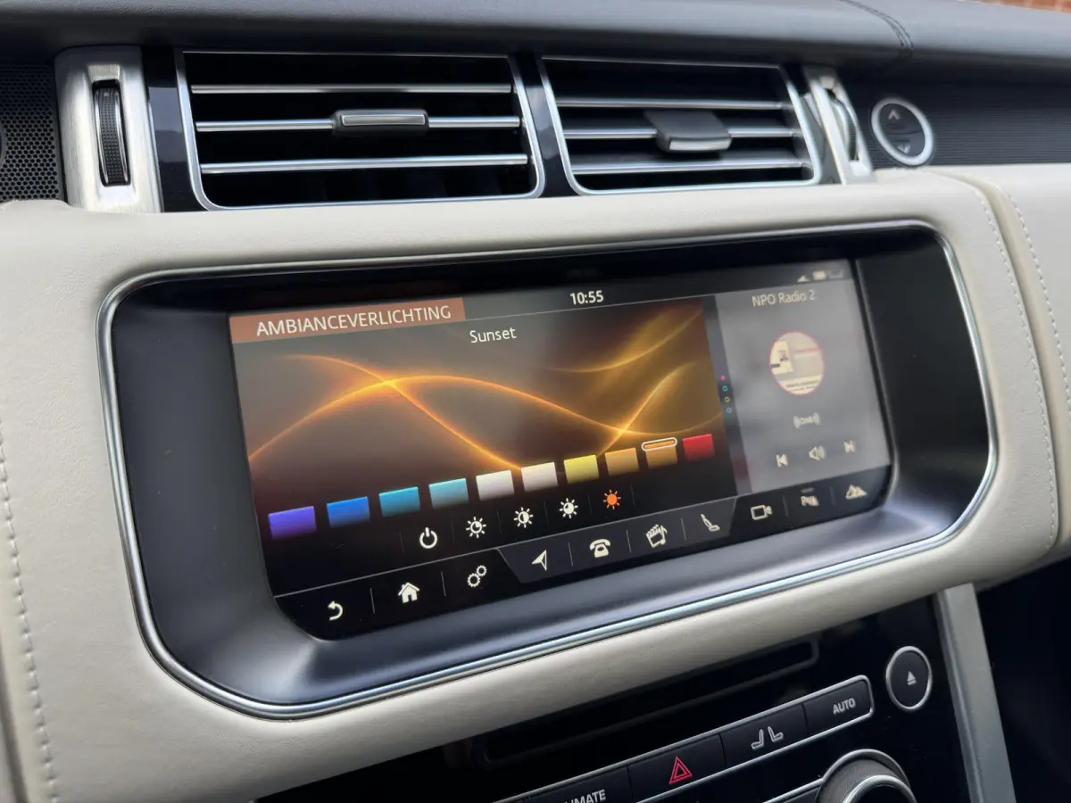 4.4 SDV8 Autobiography | Panoramadak | Trekhaak wegkl. | Massage stoelen | 1e eigenaar | Dealer onderhouden | NL |