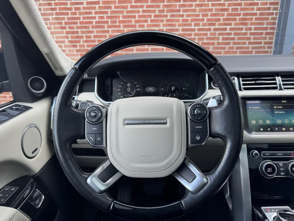 4.4 SDV8 Autobiography | Panoramadak | Trekhaak wegkl. | Massage stoelen | 1e eigenaar | Dealer onderhouden | NL |