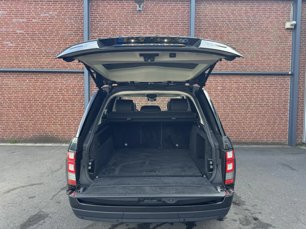 4.4 SDV8 Autobiography | Panoramadak | Trekhaak wegkl. | Massage stoelen | 1e eigenaar | Dealer onderhouden | NL |