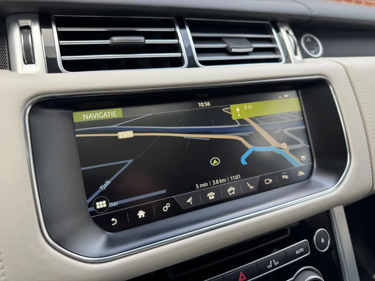 4.4 SDV8 Autobiography | Panoramadak | Trekhaak wegkl. | Massage stoelen | 1e eigenaar | Dealer onderhouden | NL |