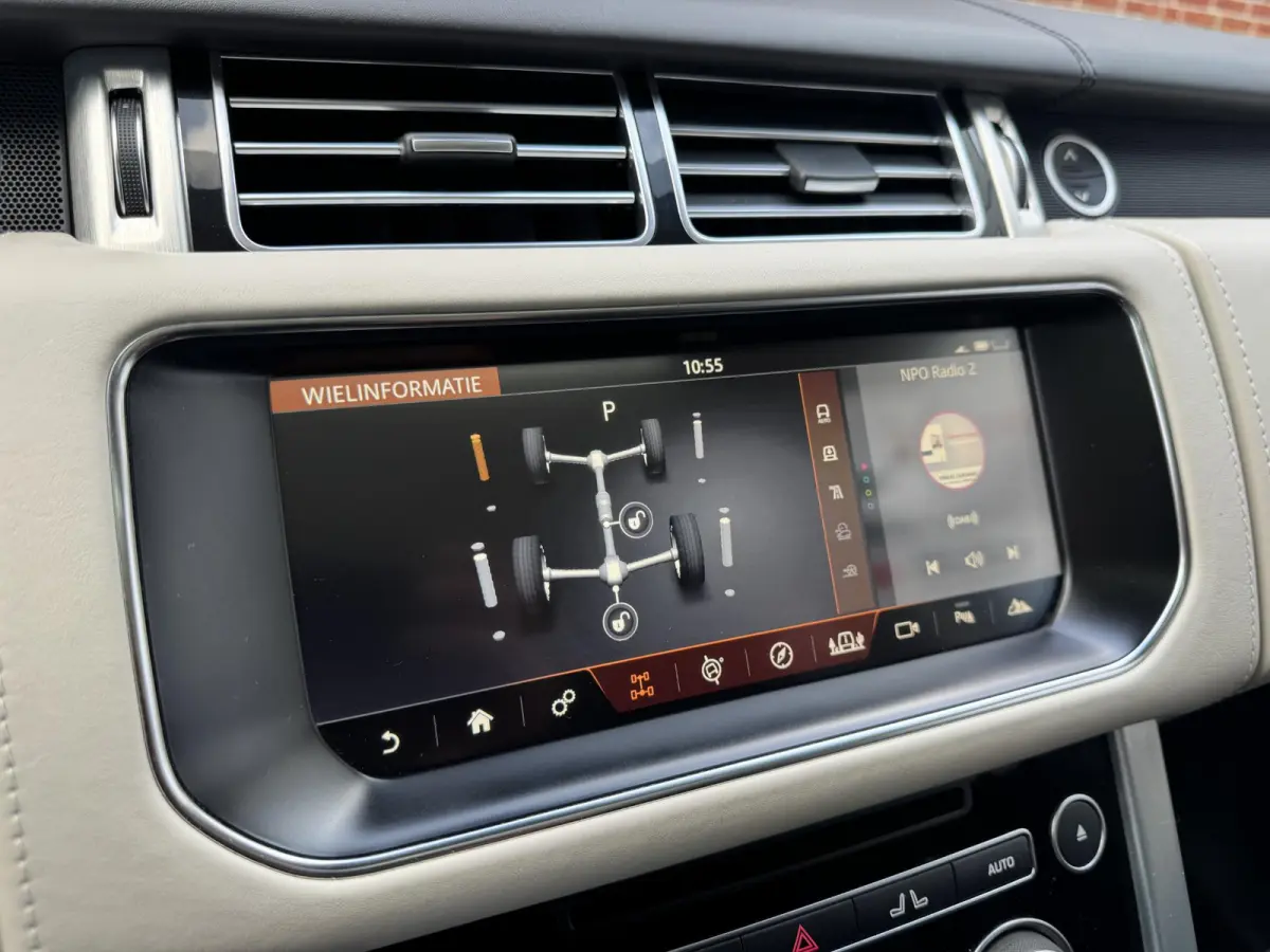 4.4 SDV8 Autobiography | Panoramadak | Trekhaak wegkl. | Massage stoelen | 1e eigenaar | Dealer onderhouden | NL |