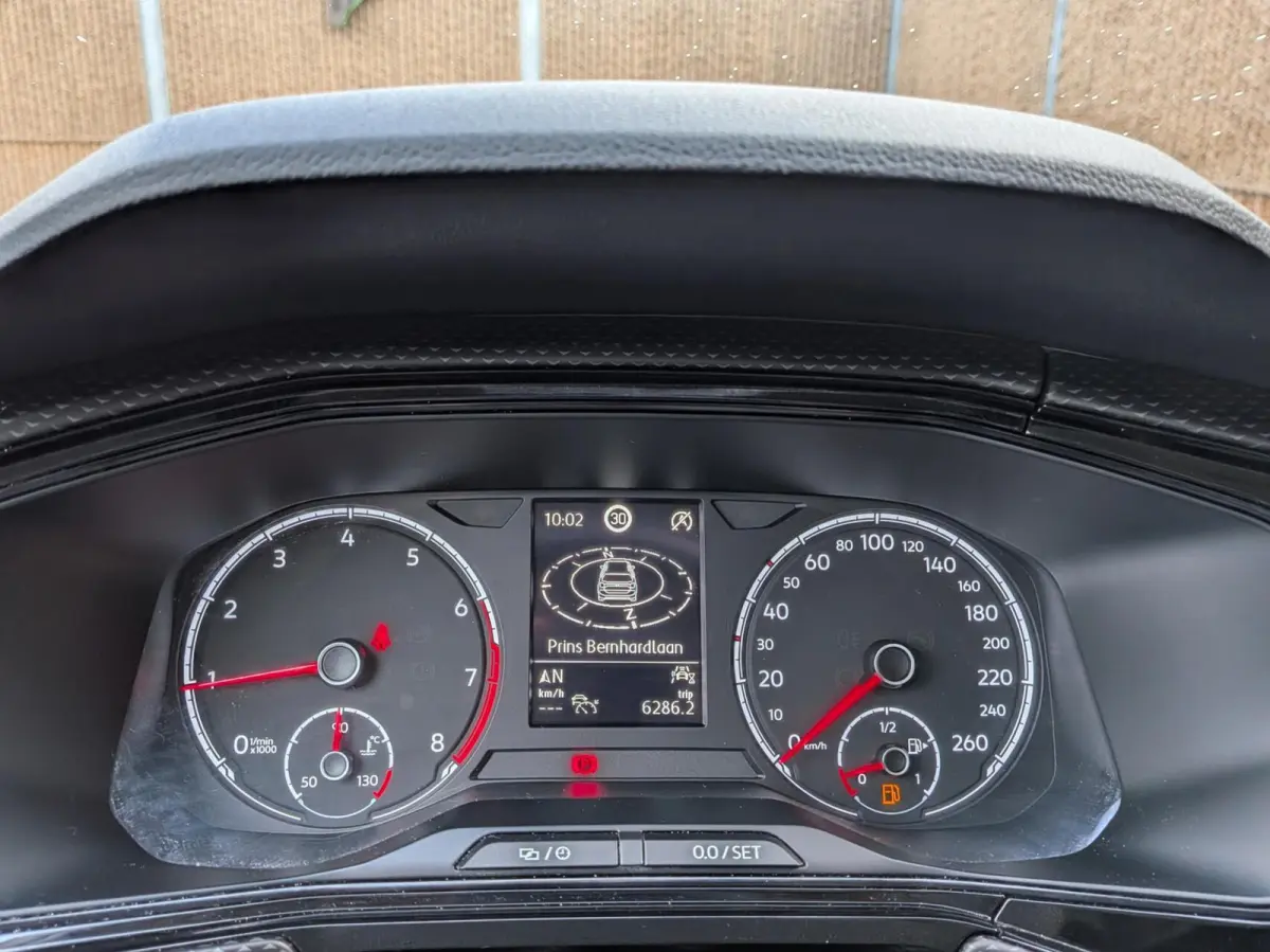 1.0 TSI Life Business