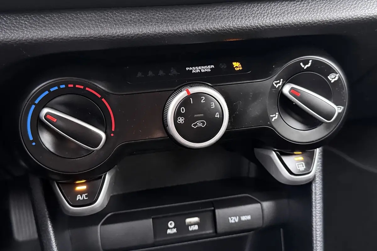 1.0 CVVT DynamicLine Camera Carplay Cruise 14'LMV Navi