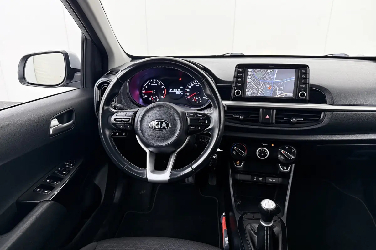 1.0 CVVT DynamicLine Camera Carplay Cruise 14'LMV Navi
