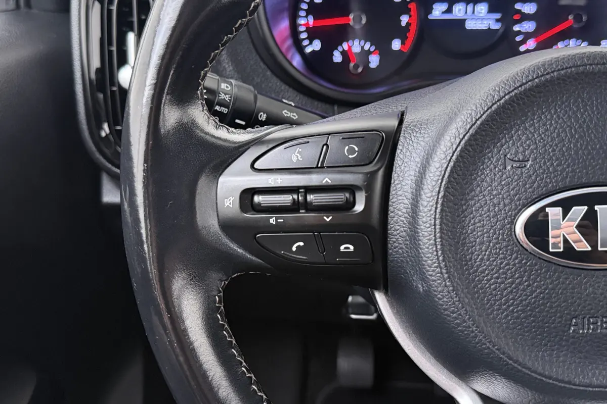 1.0 CVVT DynamicLine Camera Carplay Cruise 14'LMV Navi