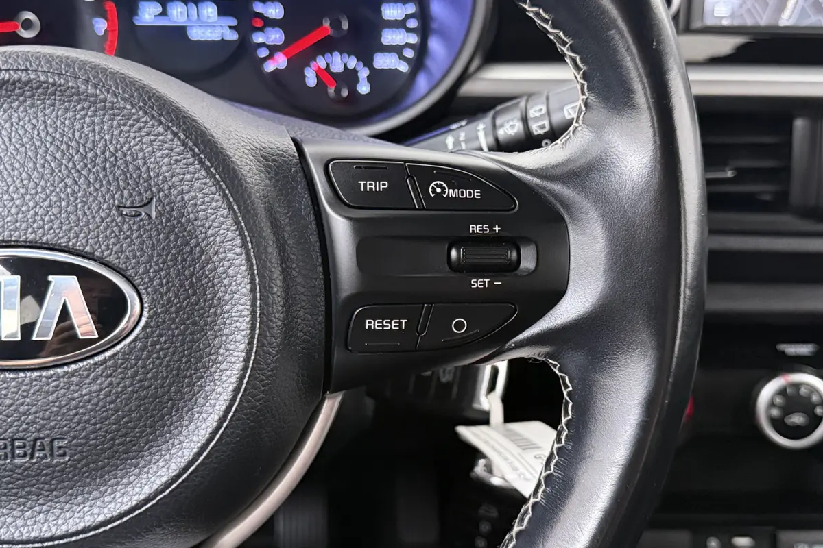 1.0 CVVT DynamicLine Camera Carplay Cruise 14'LMV Navi