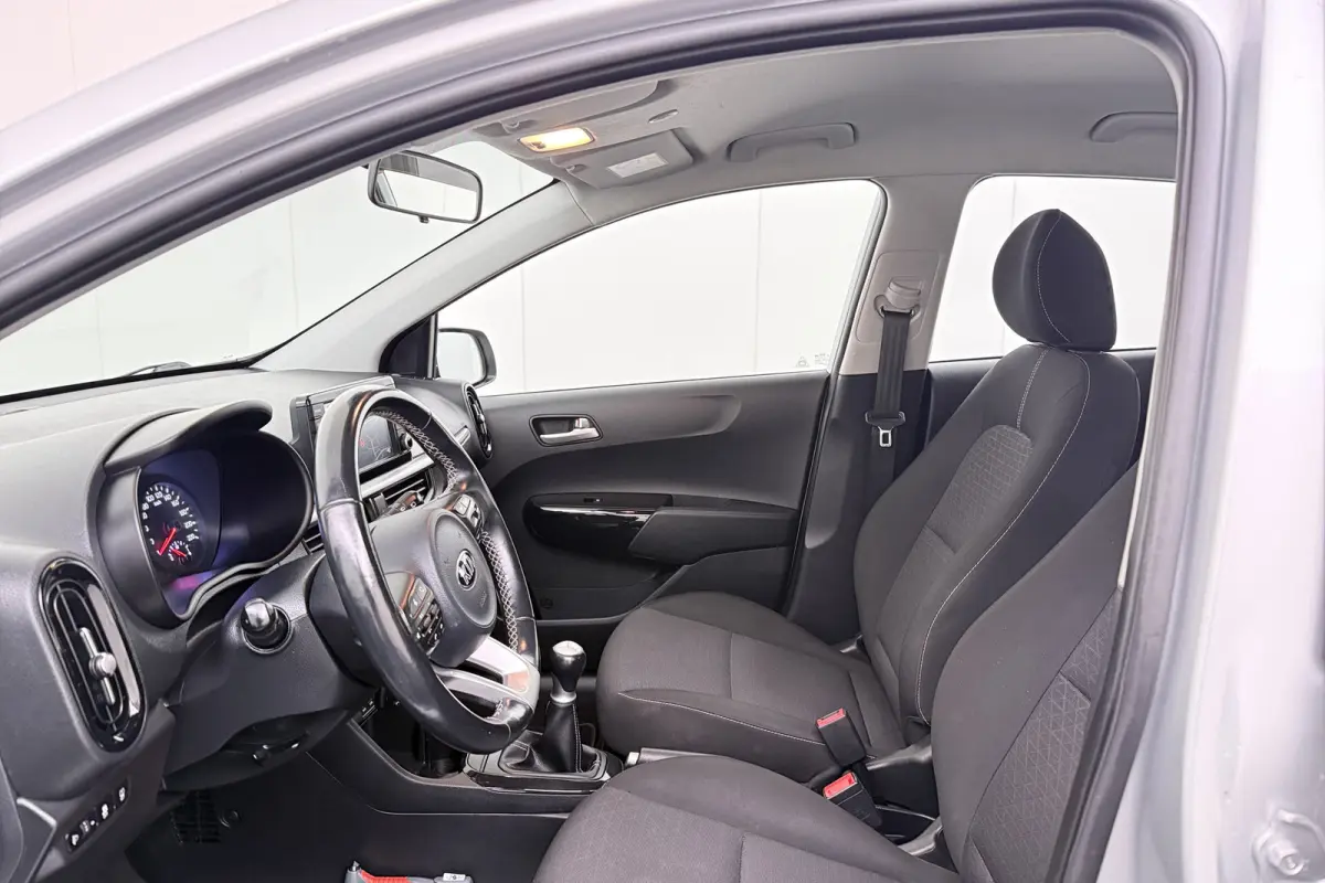 1.0 CVVT DynamicLine Camera Carplay Cruise 14'LMV Navi