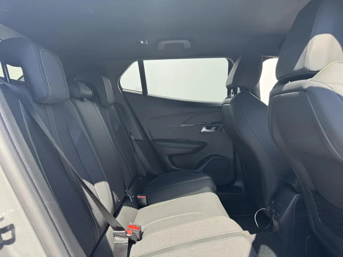 1.2 Hybrid 145 GT Automaat | Camera | Adaptieve Cruise Control | Navigatie | Apple Carplay/Android Auto l Bel voor actuele KM-Stand