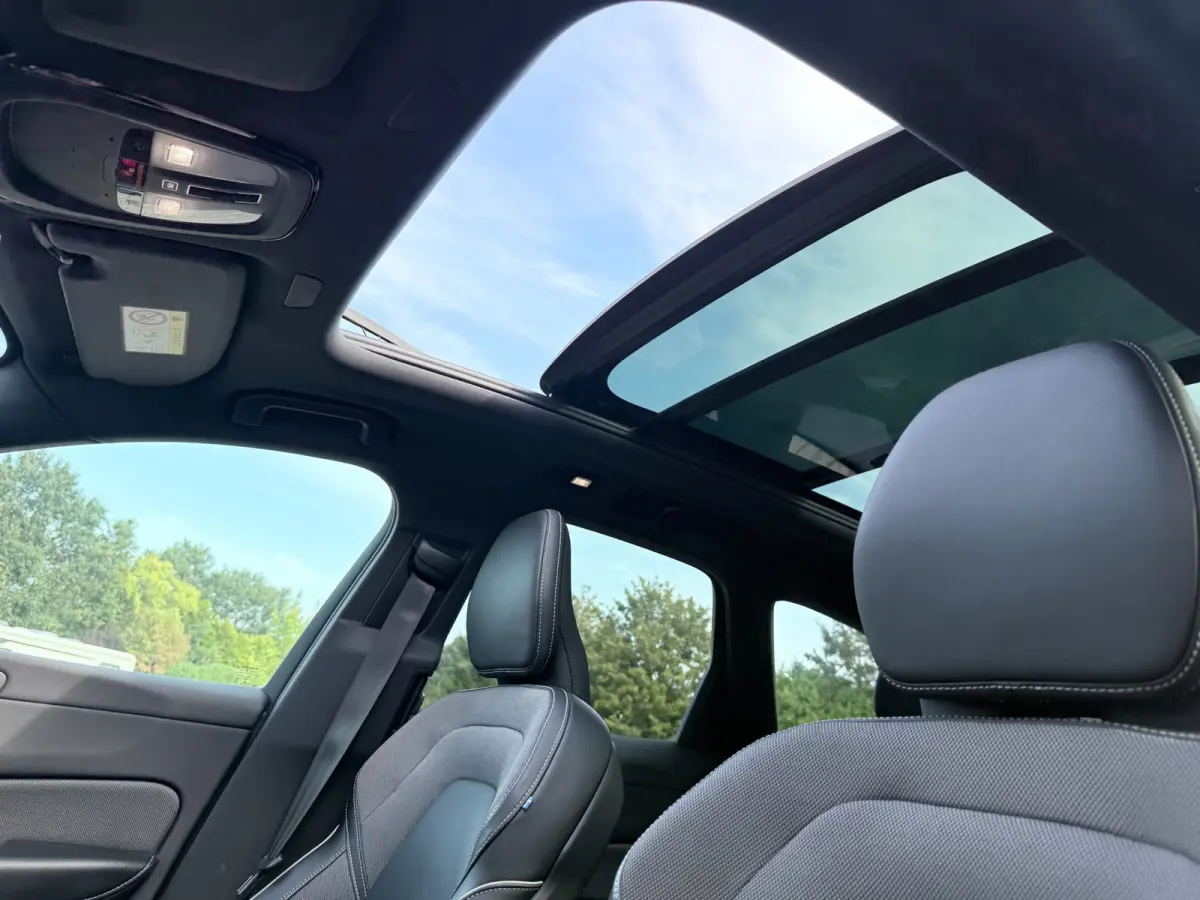 2.0 T6 Recharge AWD R-Design|PANO|T.HAAK|H&K|CAMERA|MEMORY|PILOT ASSIST|