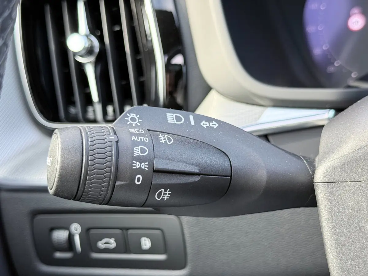2.0 T6 Recharge AWD R-Design|PANO|T.HAAK|H&K|CAMERA|MEMORY|PILOT ASSIST|