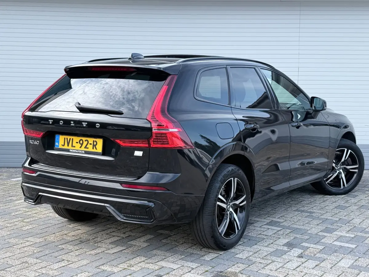 2.0 T6 Recharge AWD R-Design|PANO|T.HAAK|H&K|CAMERA|MEMORY|PILOT ASSIST|