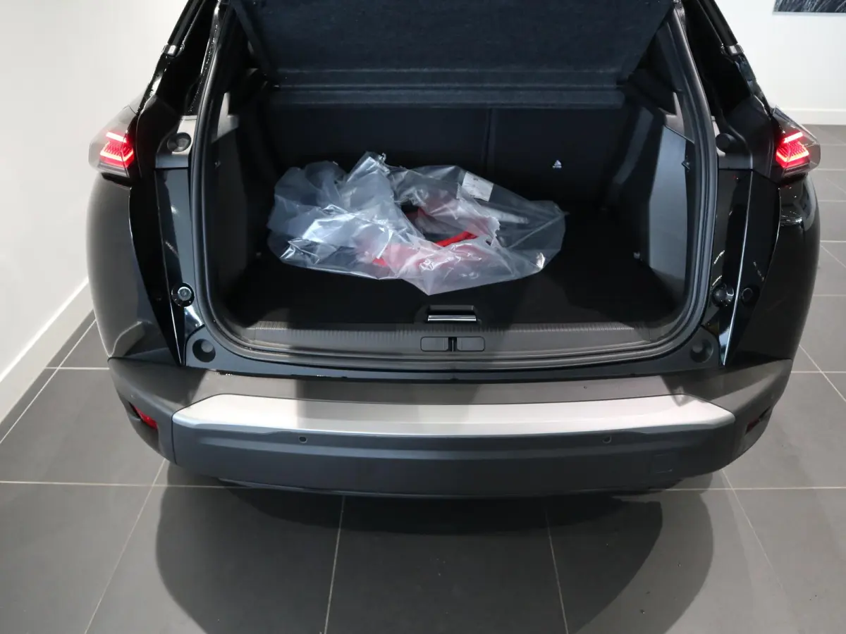 1.2 Hybrid 145 GT | Navigatie | Dodehoek detectie | 360* Camera | Alcantara | Keuze uit meerdere kleuren! | Bel voor actuele KM-Stand