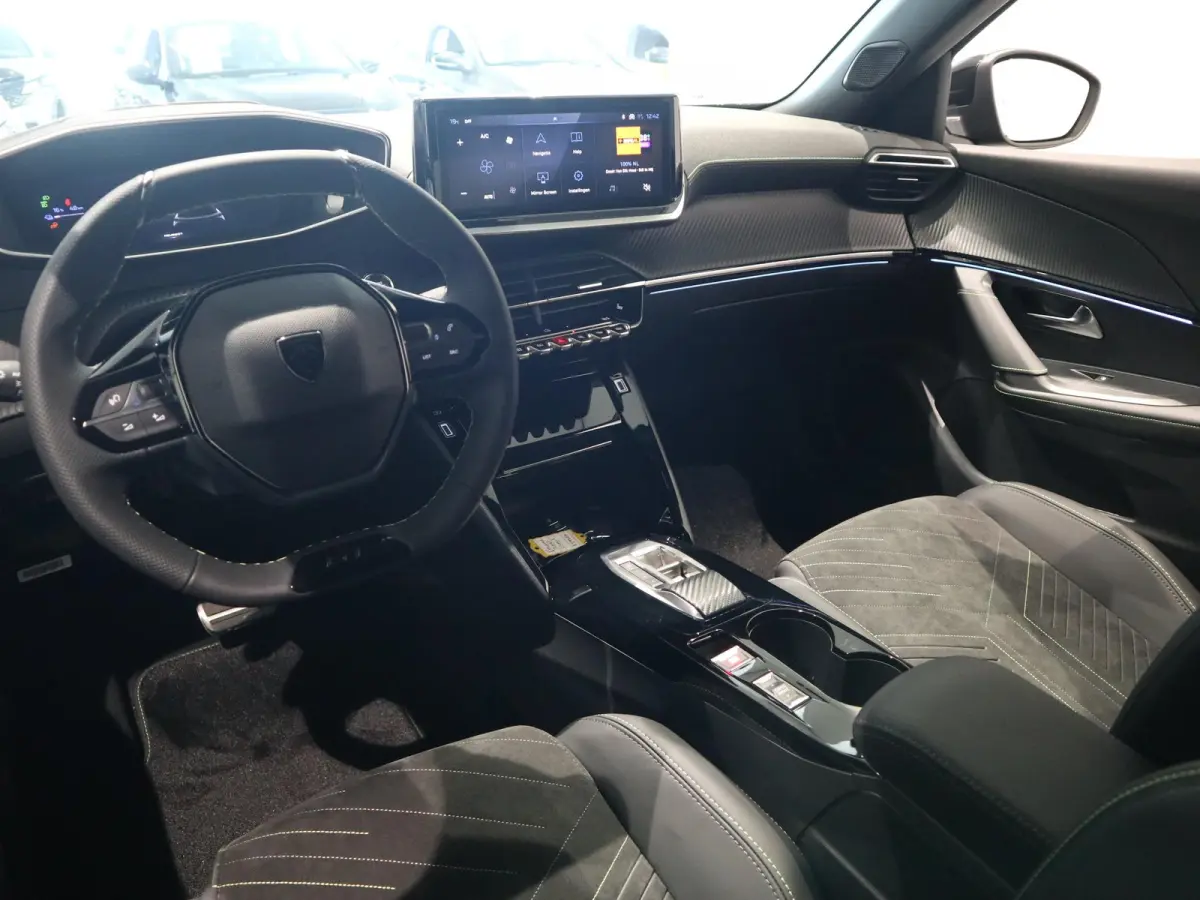 1.2 Hybrid 145 GT | Navigatie | Dodehoek detectie | 360* Camera | Alcantara | Keuze uit meerdere kleuren! | Bel voor actuele KM-Stand