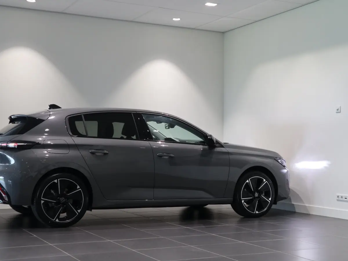 Allure 54 kWh CAMERA - CRUISE CONTROL - KEYLESS - BEL VOOR ACTUELE KM-STAND