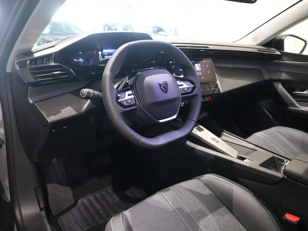 Allure 54 kWh CAMERA - CRUISE CONTROL - KEYLESS - BEL VOOR ACTUELE KM-STAND