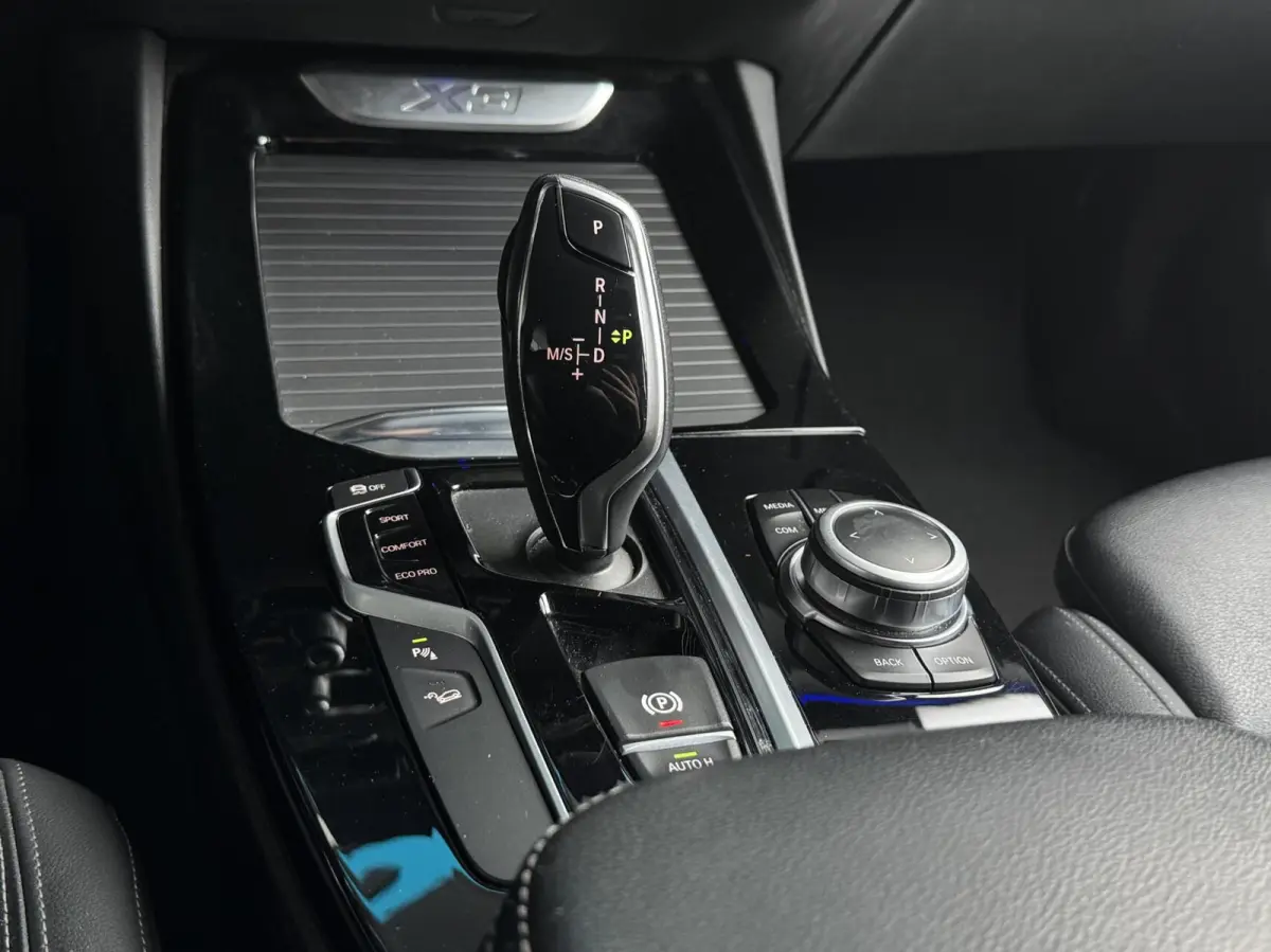 xDrive20i PANO|ELEK. HAAK|MEMORY|LEDER|STUURWIELVERWARMING