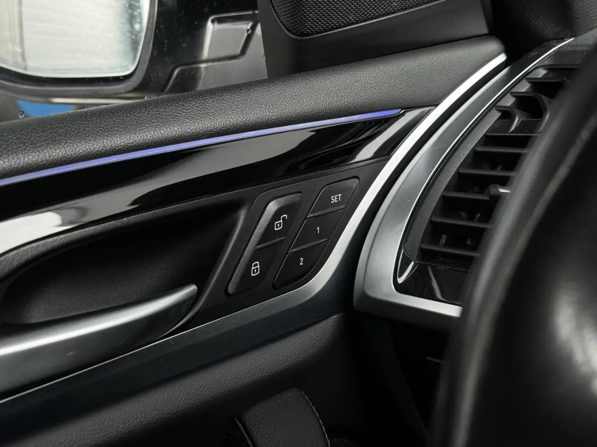 xDrive20i PANO|ELEK. HAAK|MEMORY|LEDER|STUURWIELVERWARMING