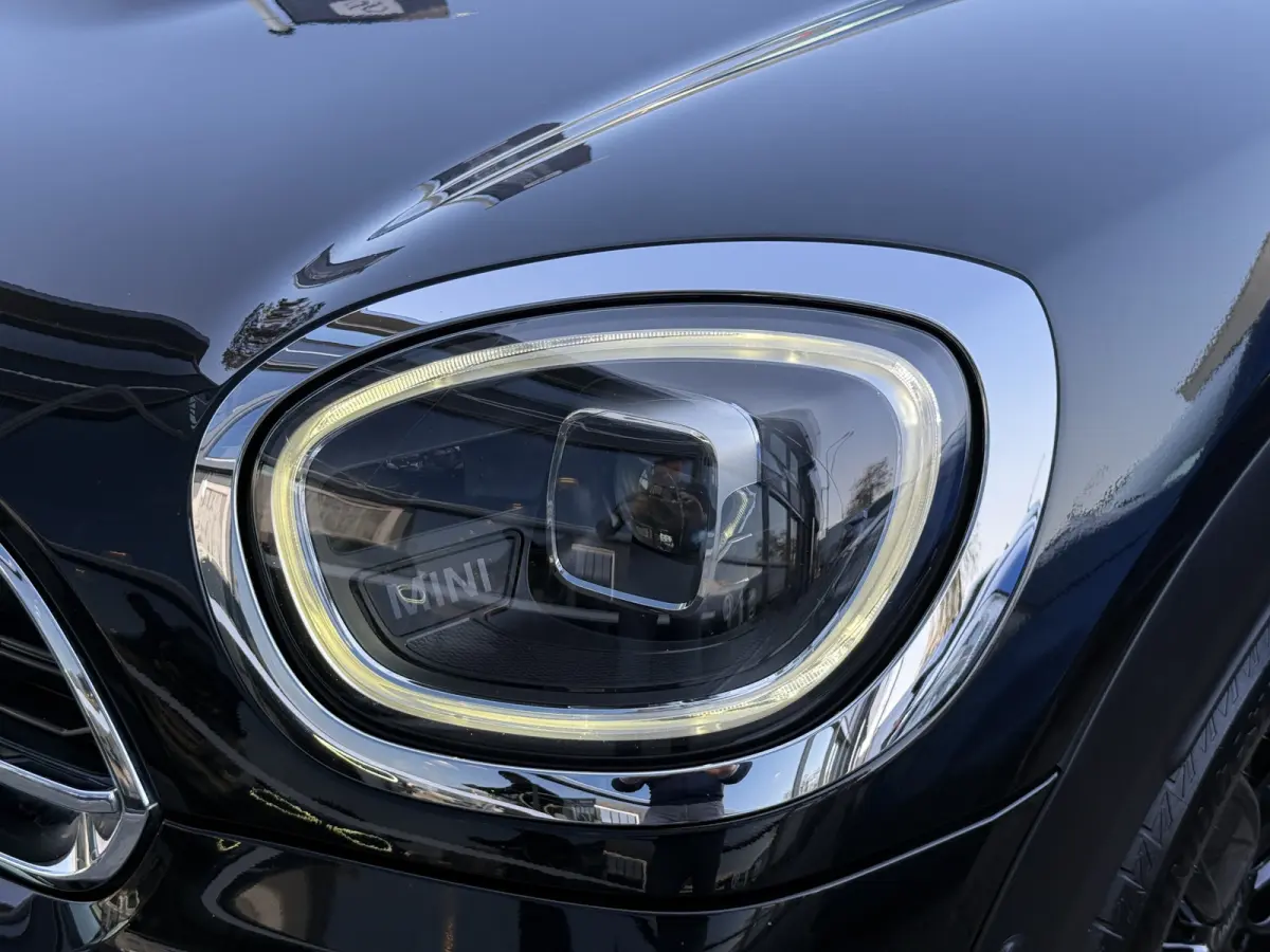 2.0 Cooper SE ALL4 Leder/Pano/Camera/Apple