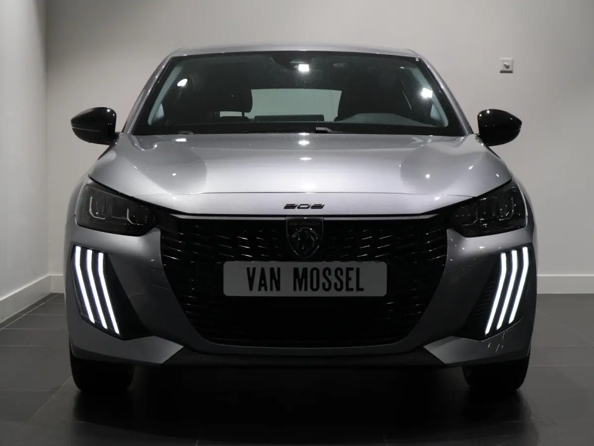 Style - NAVI - APPLE CARPLAY/ANDROID AUTO - PARKEERSENSOREN - BEL VOOR DE ACTUELE KM-STAND