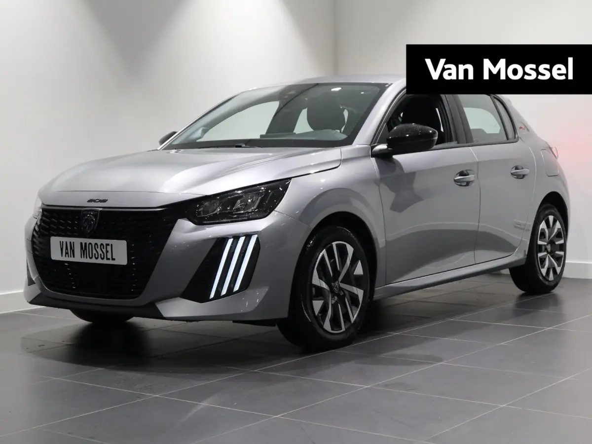 Style - NAVI - APPLE CARPLAY/ANDROID AUTO - PARKEERSENSOREN - BEL VOOR DE ACTUELE KM-STAND