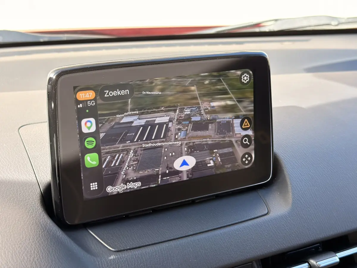2.0 SkyActiv-G 121 Luxury Aut. Leder/alca CarPlay Keyless Cruise