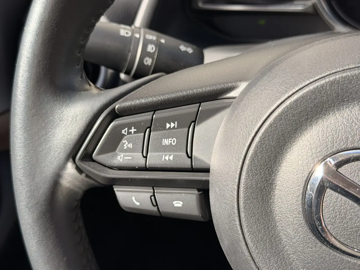 2.0 SkyActiv-G 121 Luxury Aut. Leder/alca CarPlay Keyless Cruise