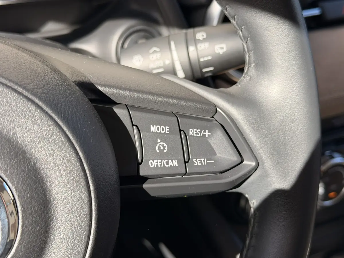2.0 SkyActiv-G 121 Luxury Aut. Leder/alca CarPlay Keyless Cruise