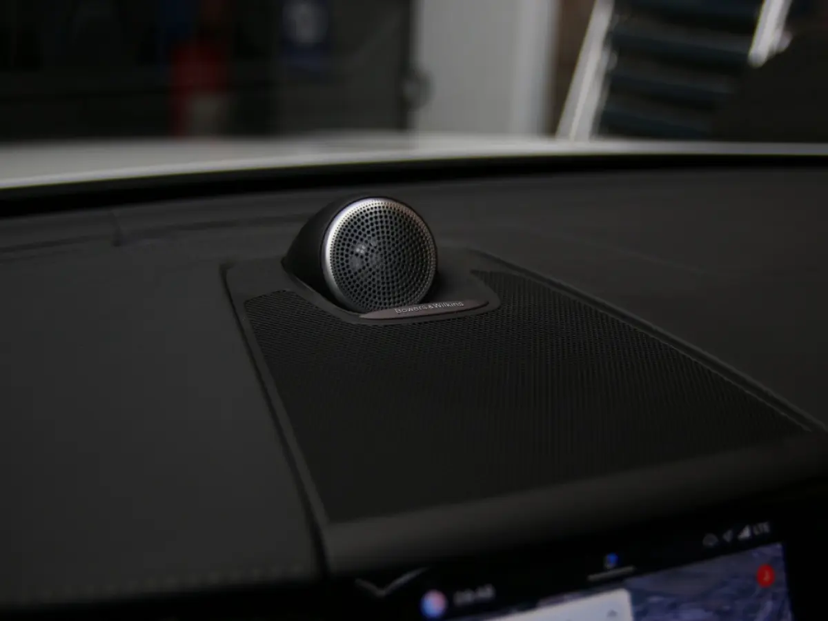 2.0 T6 AWD Ultimate Dark