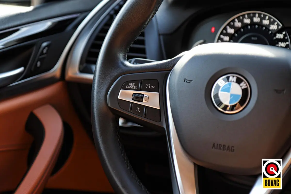 xDrive30e xLine |LED|PANO|LEDER|HUD|SFEERVERL.|STOELVERW.|TREKHAAK|CARPLAY