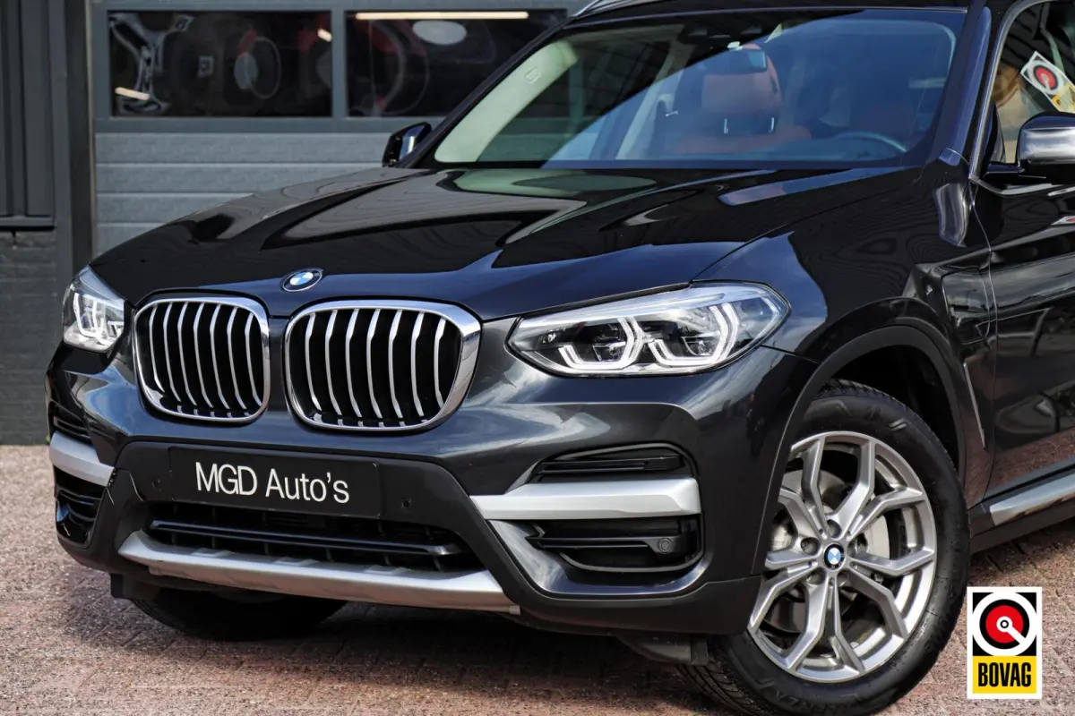 xDrive30e xLine |LED|PANO|LEDER|HUD|SFEERVERL.|STOELVERW.|TREKHAAK|CARPLAY