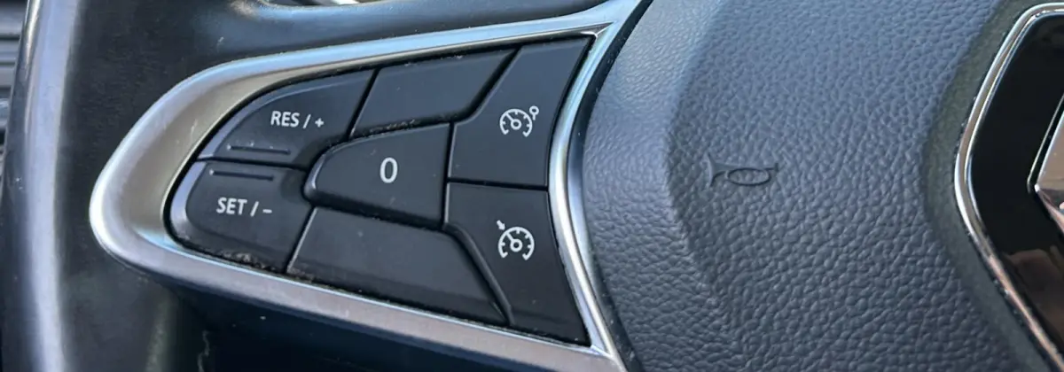 1.0 TCe Intens 101PK | 1e Eigenaar | Dealeronderhouden | NL AUTO | NAP | Achteruitrijcamera | Keyless Entry | Keyless Start | Climate Control | Navigatie | Cruise Control | Lichtmetalen Velg