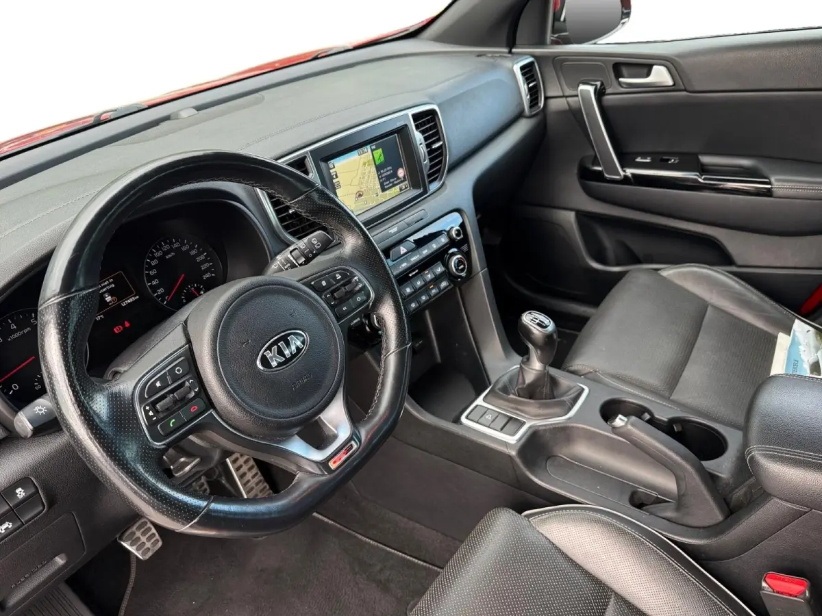 1.6 T-GDI GT-Line First Edition | NAVIGATIE | CLIMATE & CRUISE CONTROLE | LEDER | TREKHAAK | ALL SEASON BANDEN |