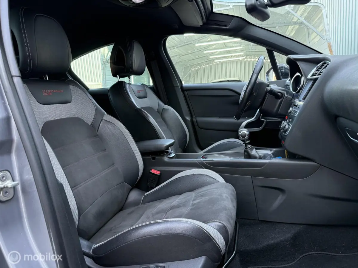 1.2 Performance Line | Alcantara | Massage | DENON
