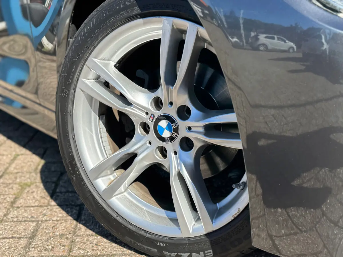 320i High Executive 2017 AUT NAVI LEDER