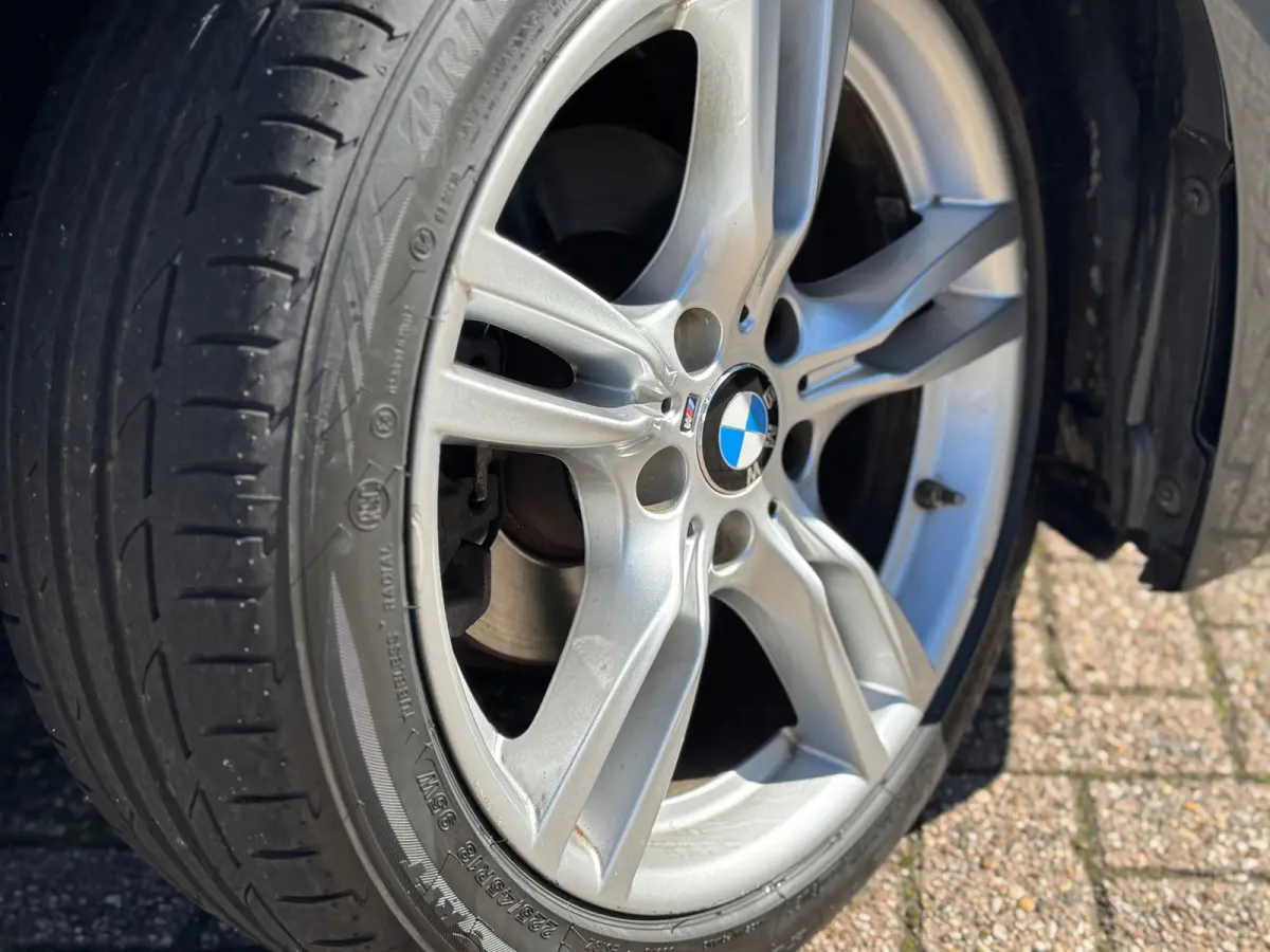 320i High Executive 2017 AUT NAVI LEDER
